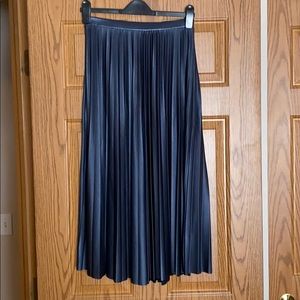 Small Pleated Navy Shimmer Skirt
